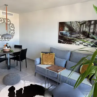 Sale of penthouse in Estepona