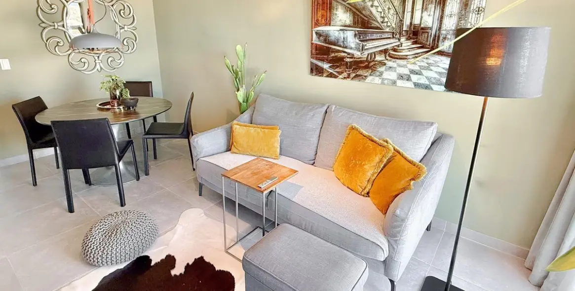 Sale of penthouse in Estepona 4