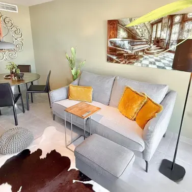 Sale of penthouse in Estepona