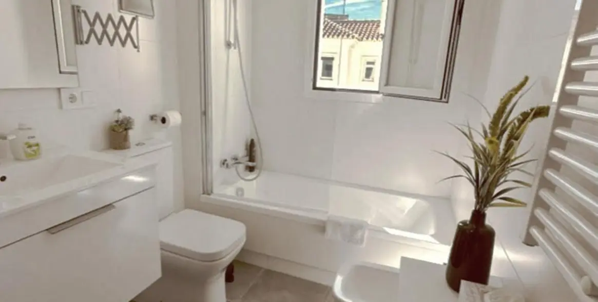 Sale of penthouse in Estepona 9