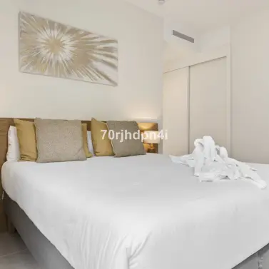 Продажа апартаментов на среднем этаже в Estepona