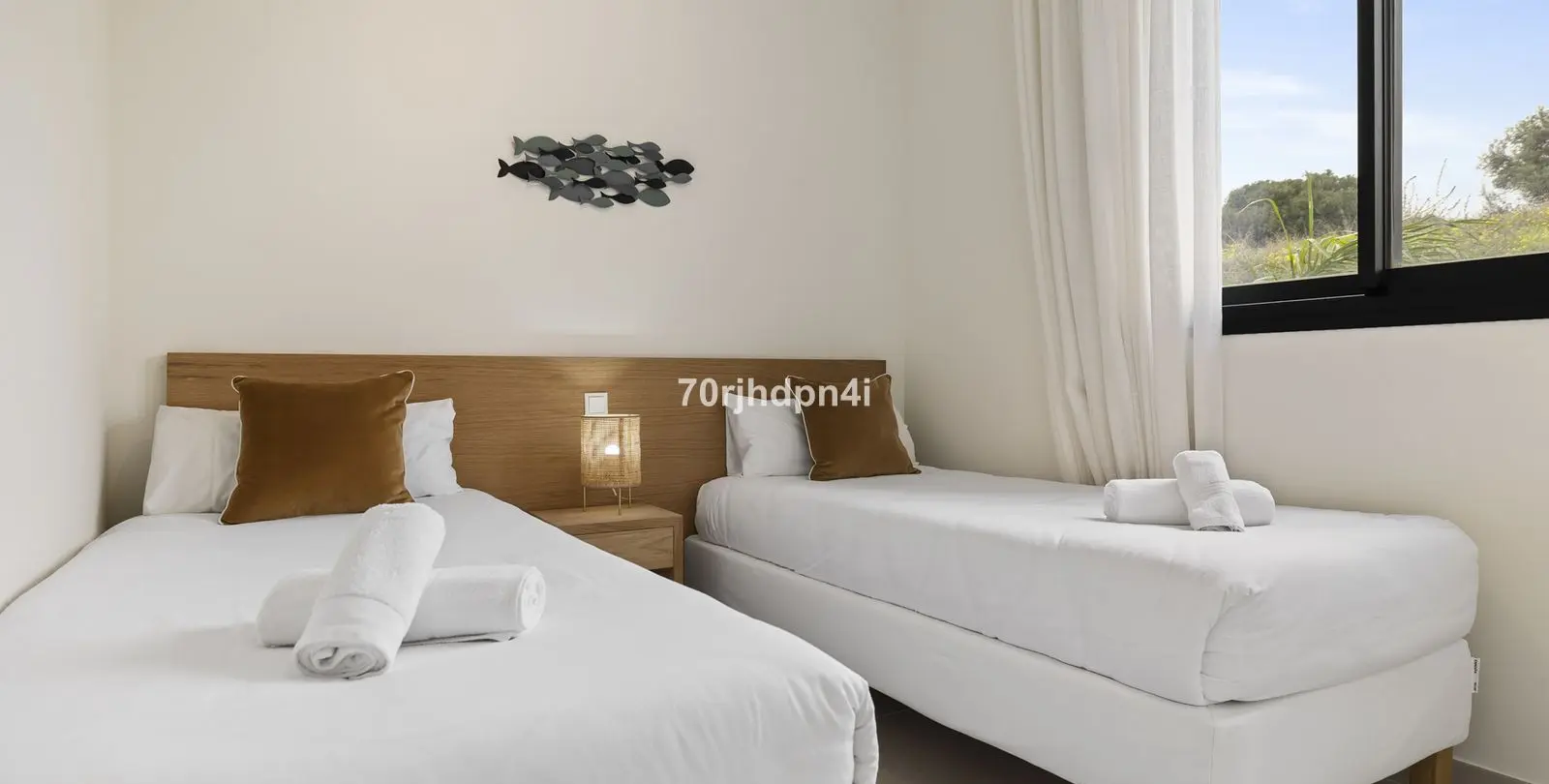 Sale of middle floor apartment in Estepona 4