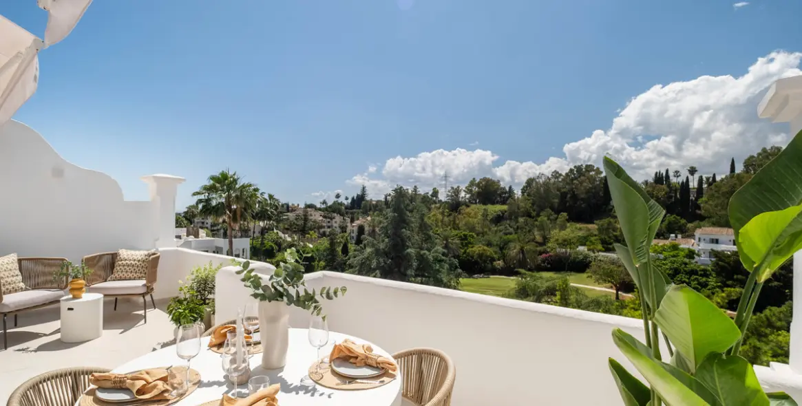 Sale of middle floor apartment in La Quinta 4