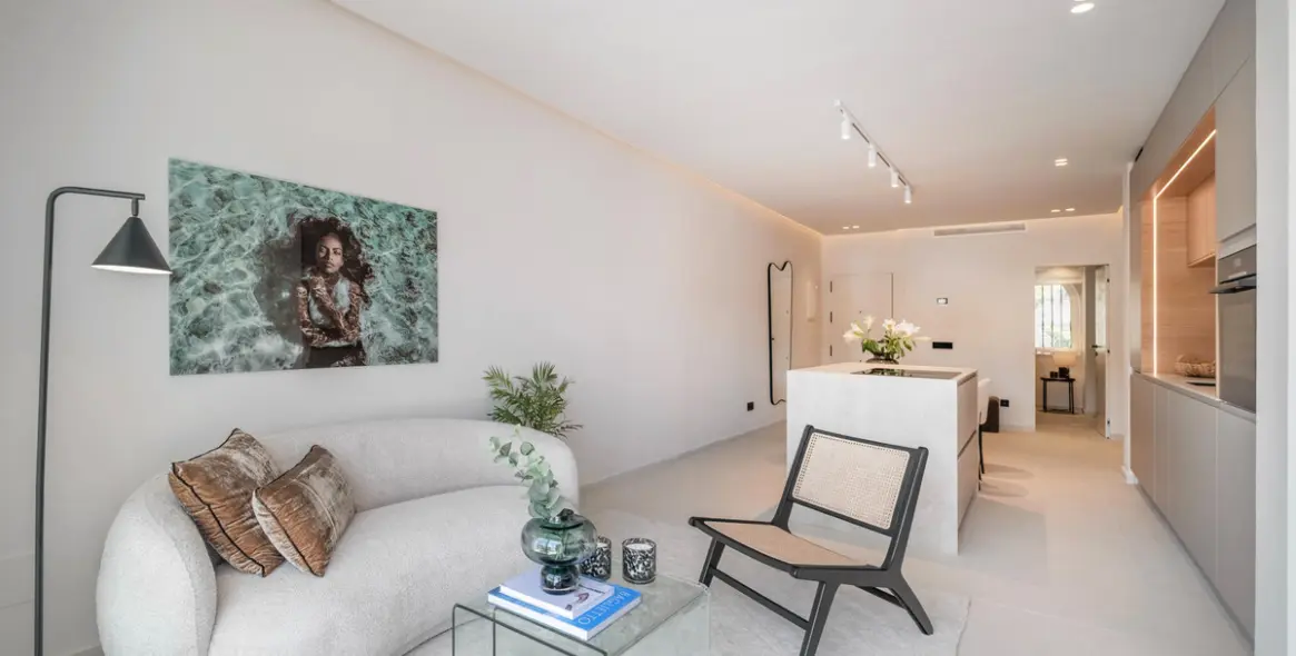 Sale of middle floor apartment in La Quinta 13