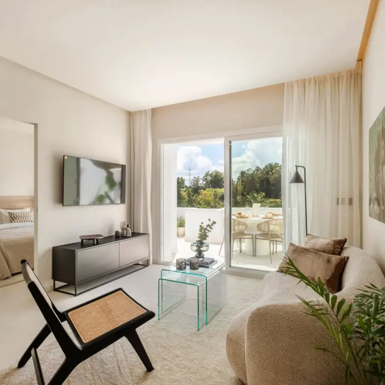 Sale of middle floor apartment in La Quinta