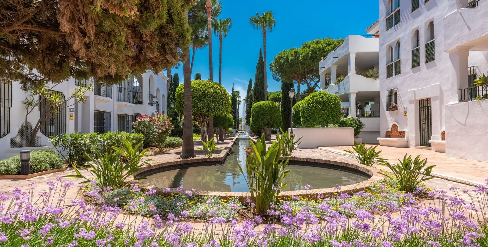Venta de apartamento en planta media en El Presidente 31