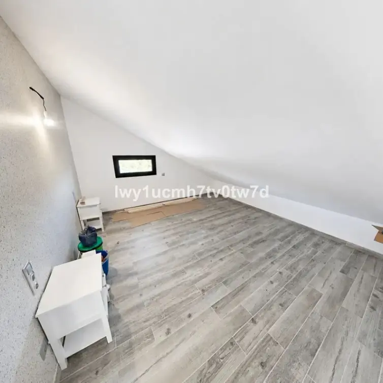 Продажа  отдельно стоящей виллы в Alhaurín de la Torre