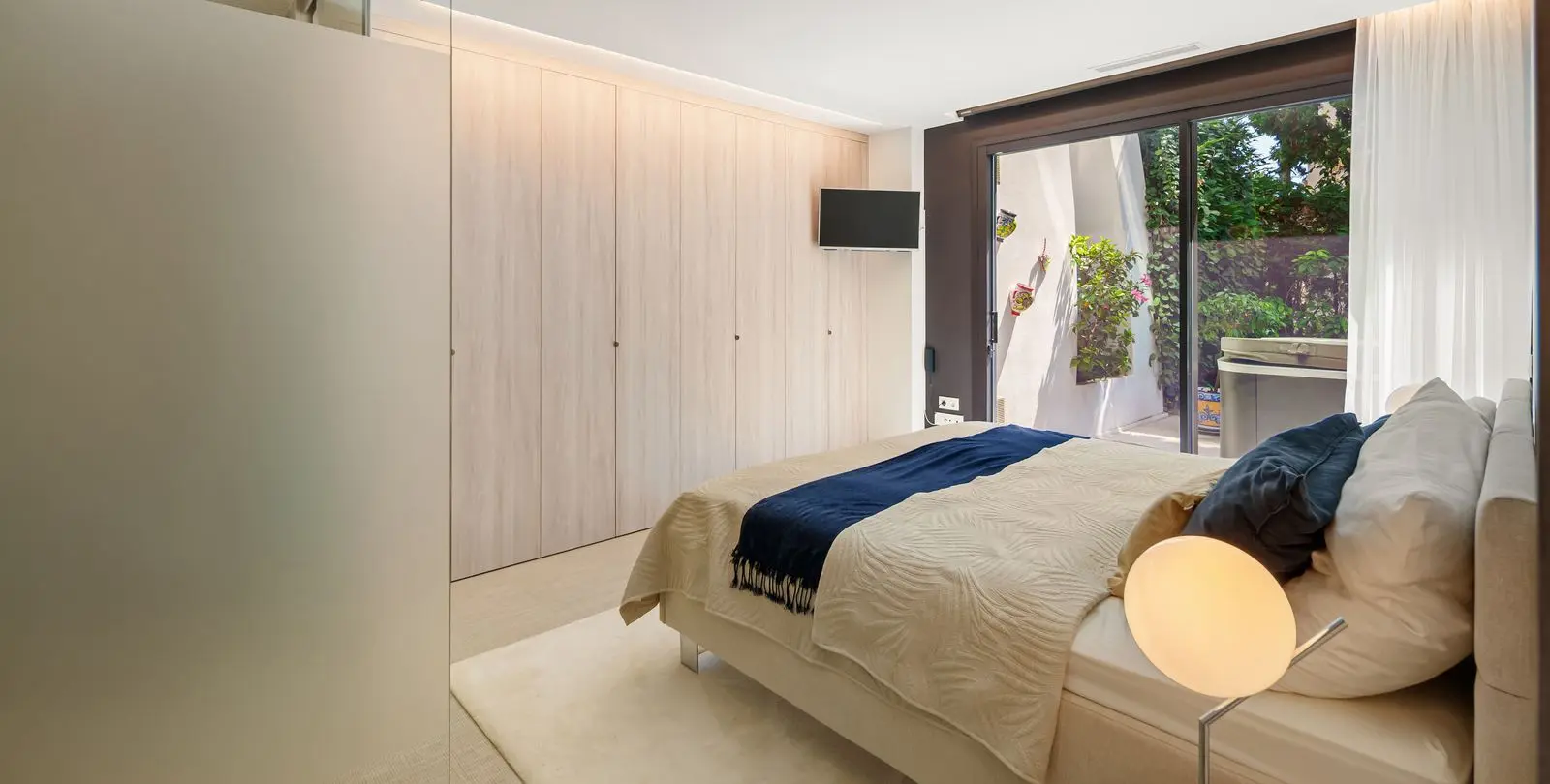 Sale of ground floor apartment in Marbesa 19