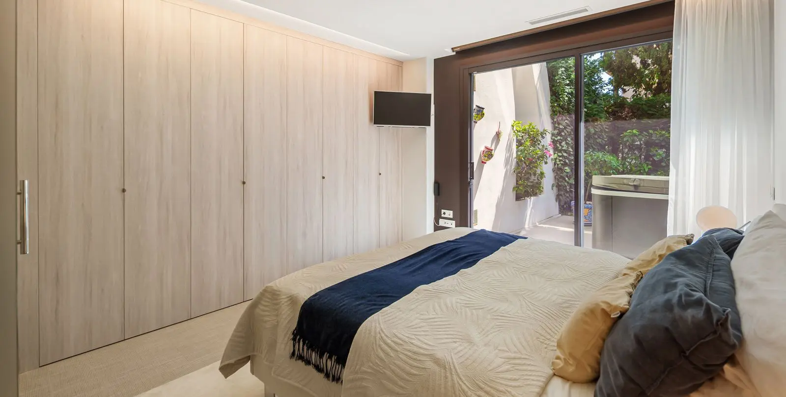Sale of ground floor apartment in Marbesa 20