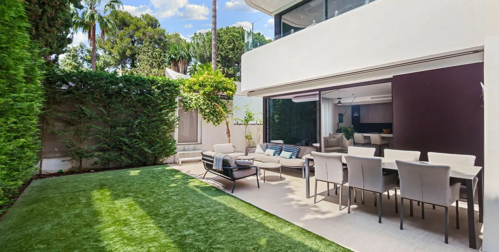 Sale of ground floor apartment in Marbesa 25