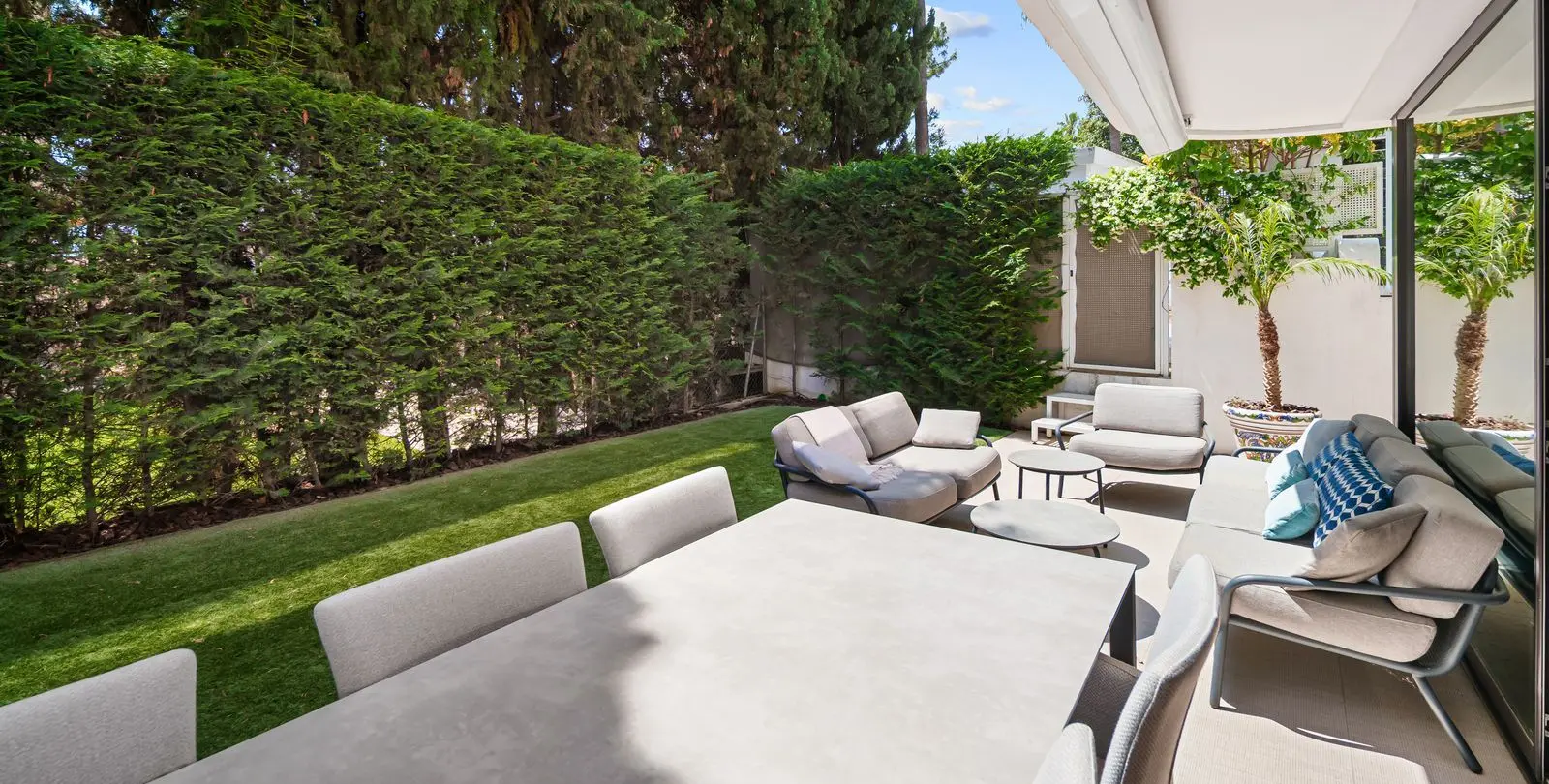 Sale of ground floor apartment in Marbesa 28