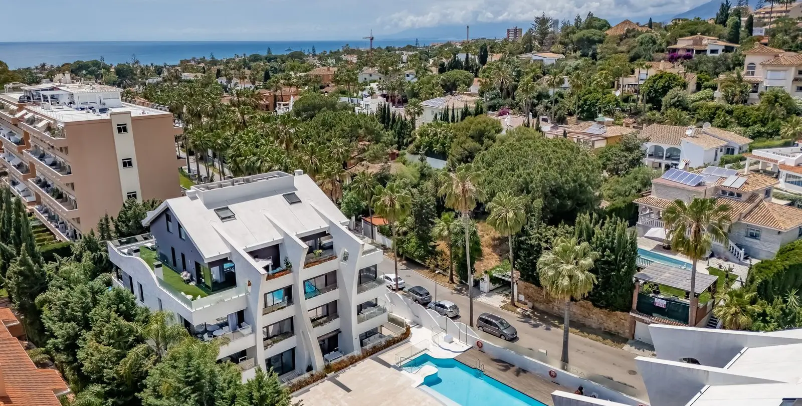 Sale of ground floor apartment in Marbesa 32