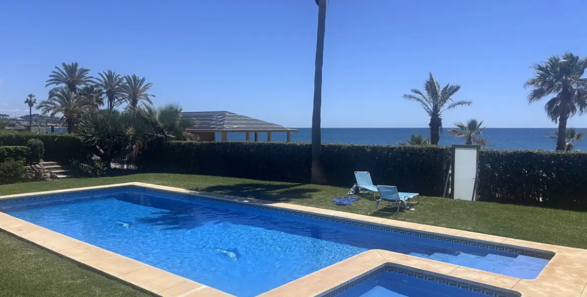 Продажа апартаментов на первом этаже в Mijas Costa 1