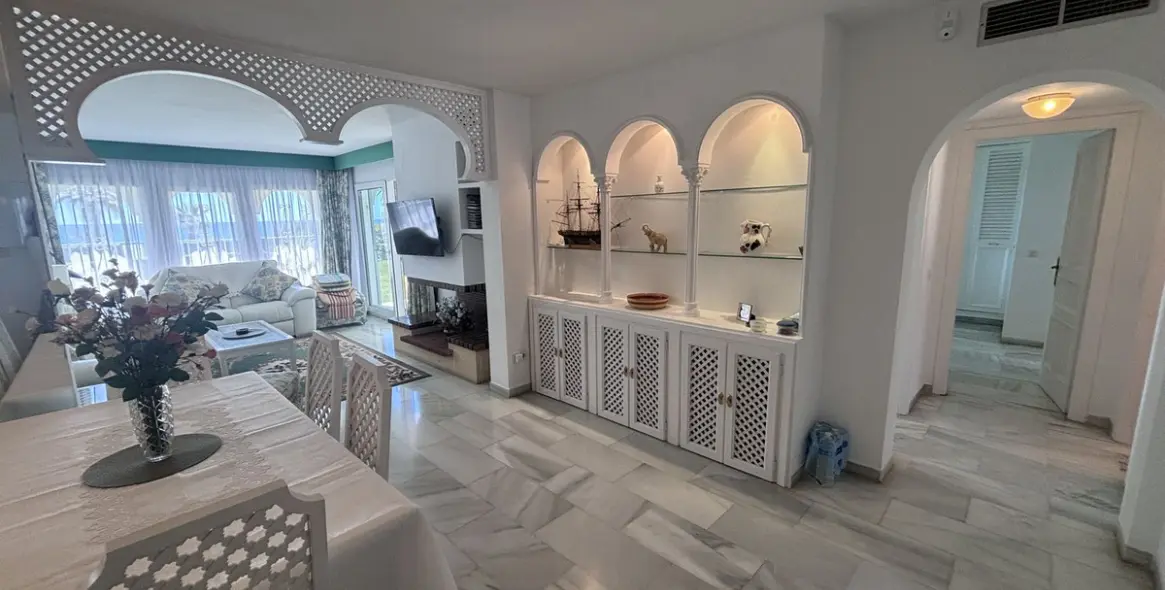 Продажа апартаментов на первом этаже в Mijas Costa 8