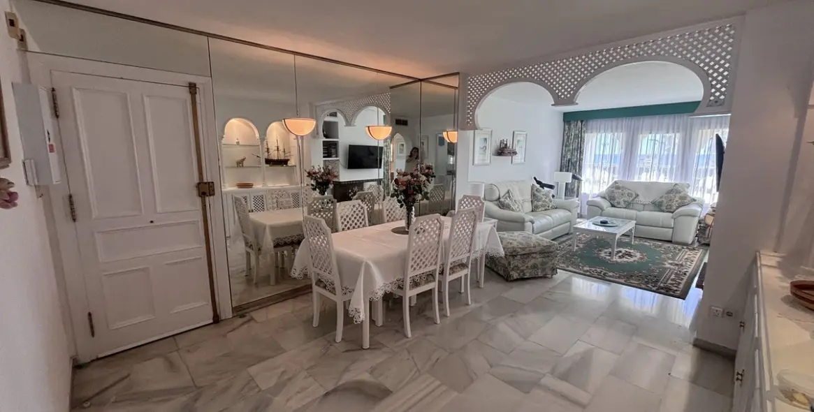 Продажа апартаментов на первом этаже в Mijas Costa 9