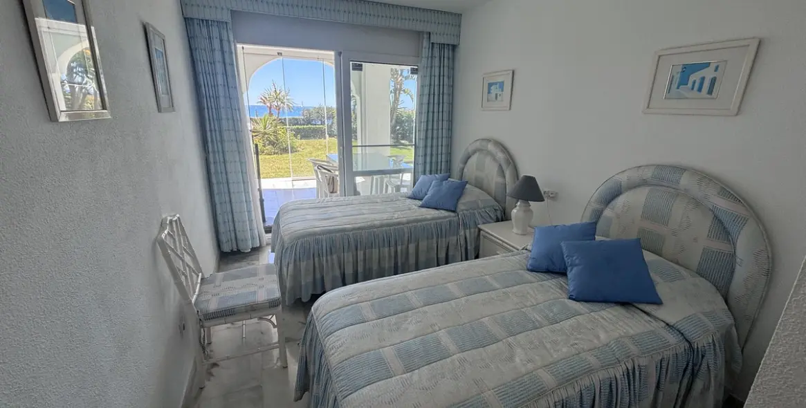 Продажа апартаментов на первом этаже в Mijas Costa 15