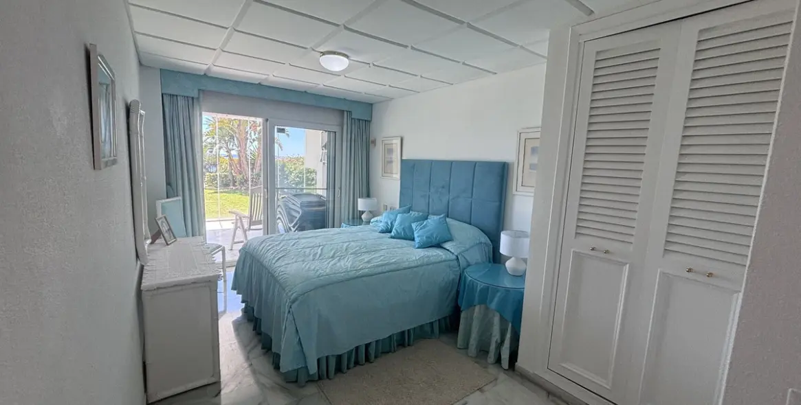 Продажа апартаментов на первом этаже в Mijas Costa 16