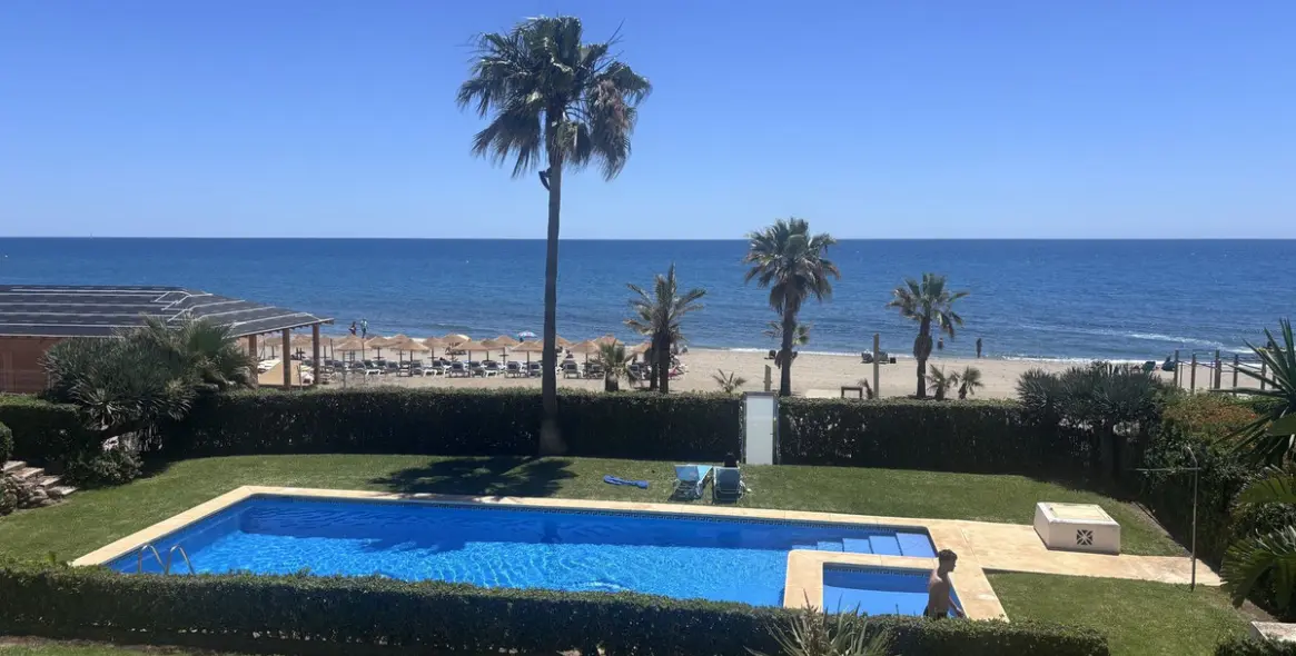 Продажа апартаментов на первом этаже в Mijas Costa 24
