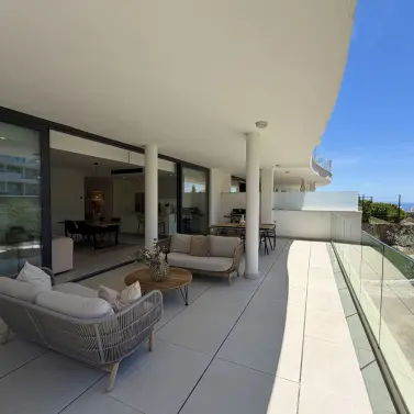 Продажа апартаментов на первом этаже в Fuengirola