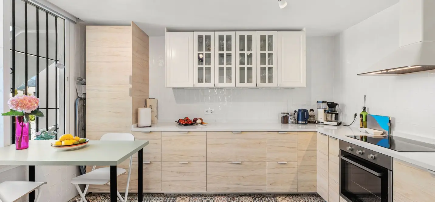 Sale of middle floor apartment in Nueva Andalucía 2