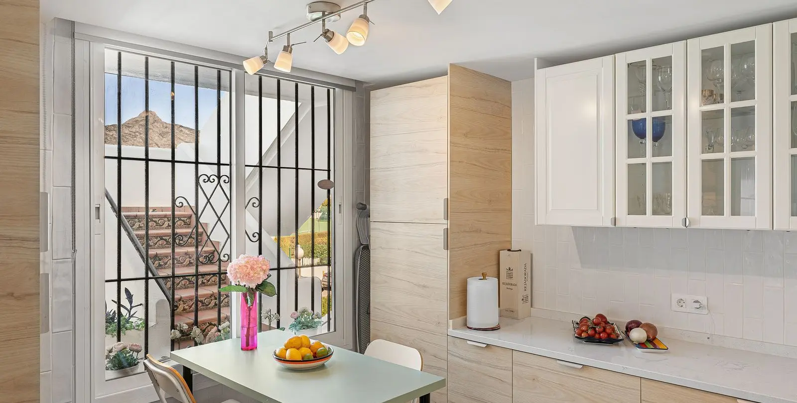 Venta de apartamento en planta media en Nueva Andalucía 7