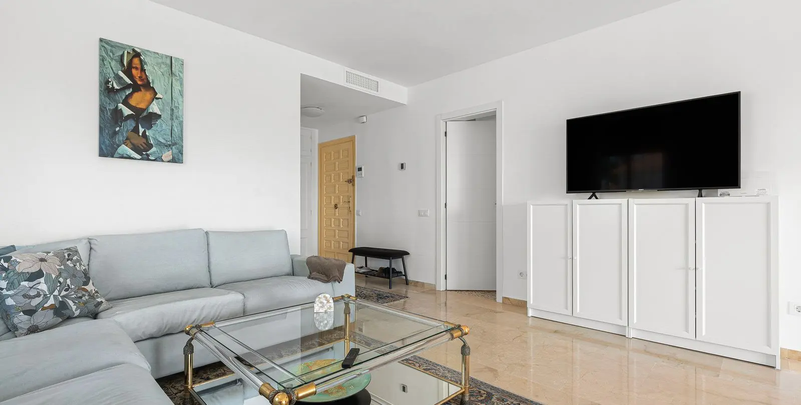 Venta de apartamento en planta media en Nueva Andalucía 13