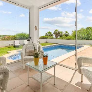Venta de villa independiente en Estepona