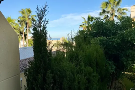 Image 27 thumb