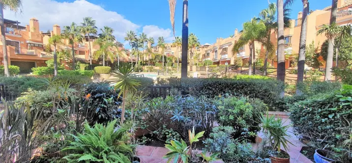 Продажа таунхауса в Bahía de Marbella 1