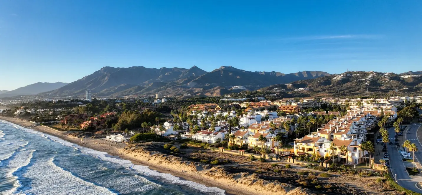 Venta de adosado en Bahía de Marbella 0