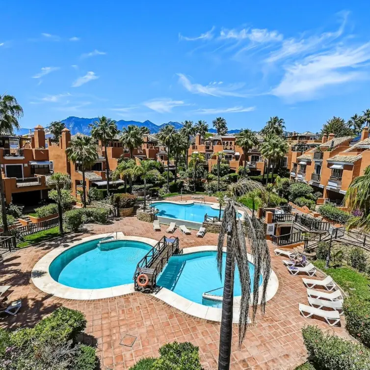 Venta de adosado en Bahía de Marbella