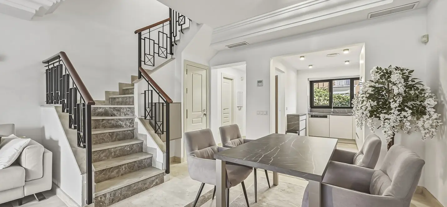 Venta de adosado en Bahía de Marbella 4