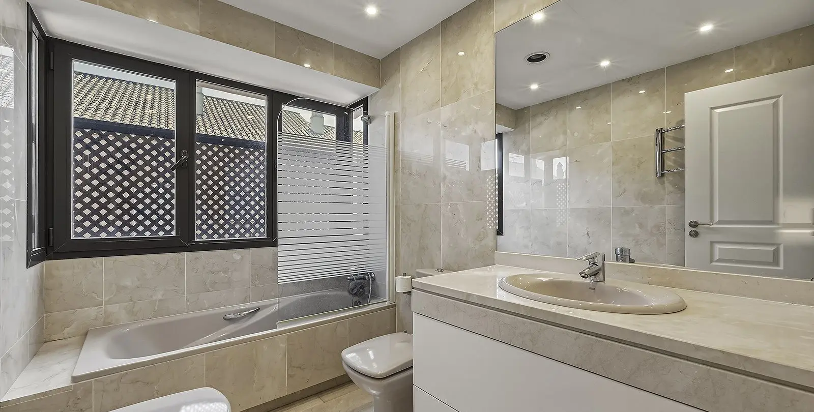 Продажа таунхауса в Bahía de Marbella 22