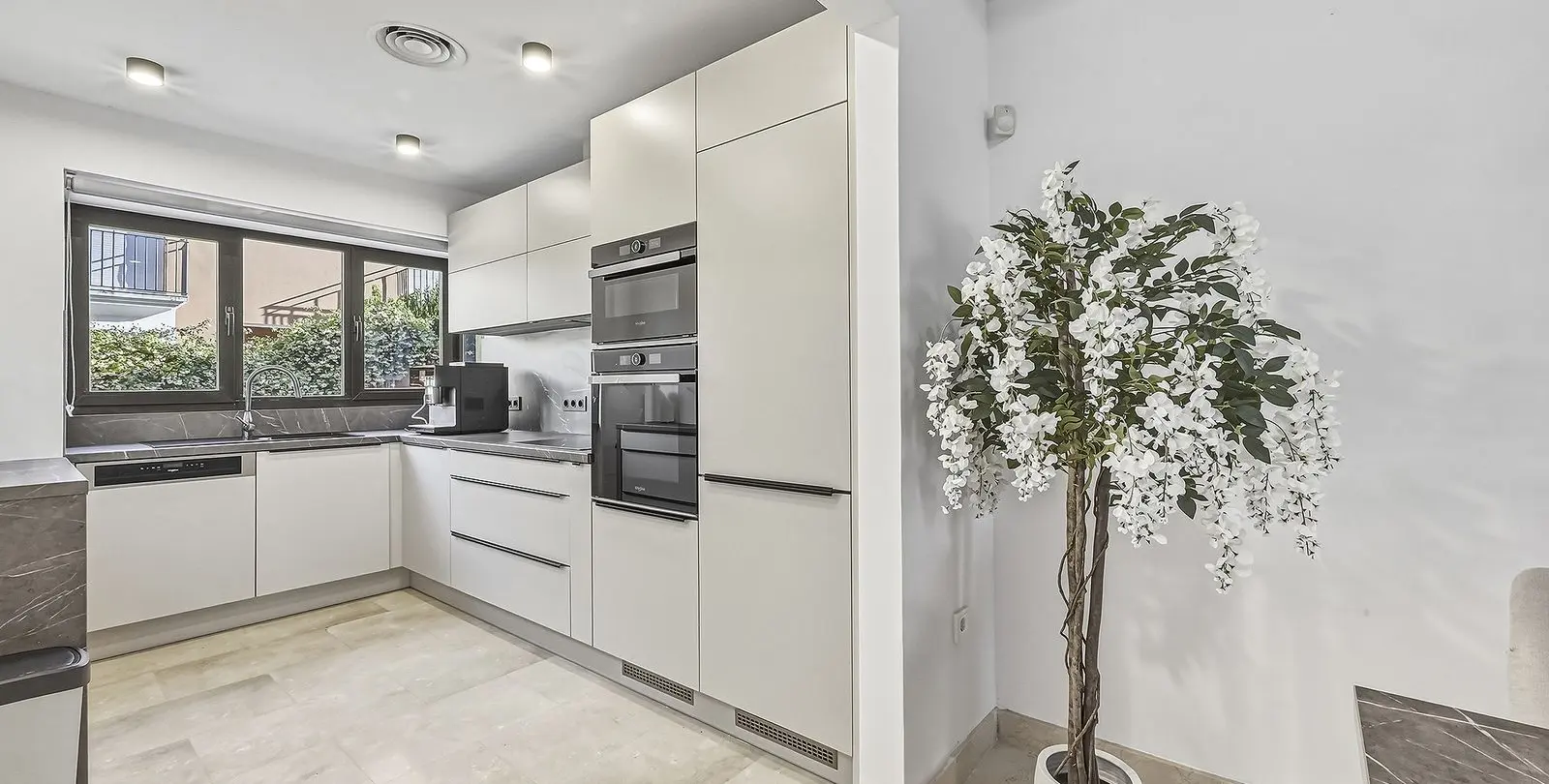 Продажа таунхауса в Bahía de Marbella 30