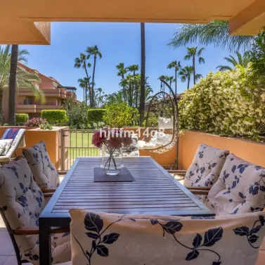Sale of ground floor apartment in Puerto Banús