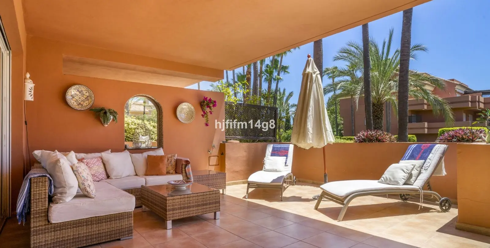Продажа апартаментов на первом этаже в Puerto Banús 3