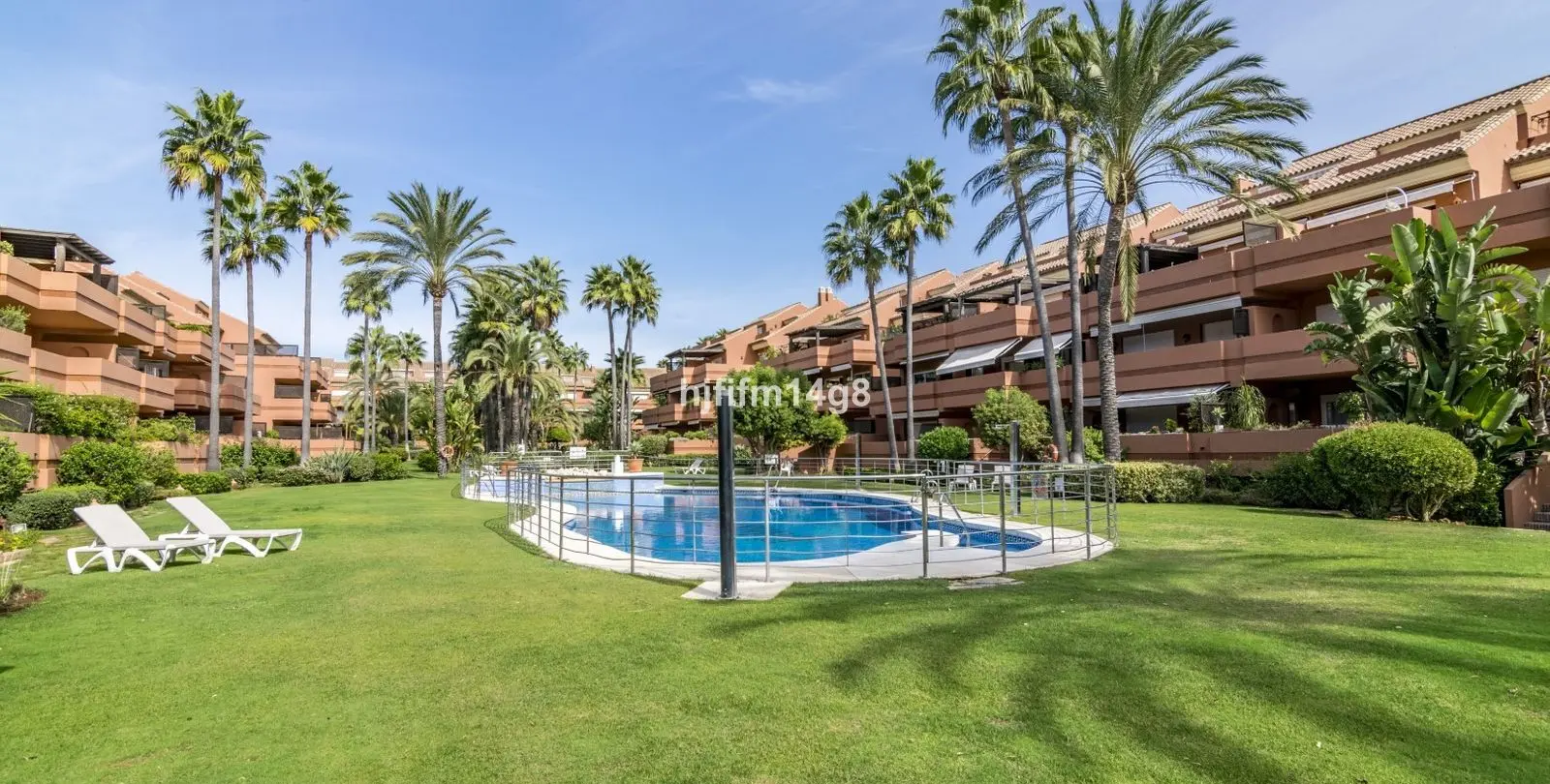 Продажа апартаментов на первом этаже в Puerto Banús 25