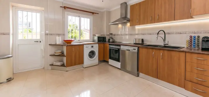 Sale of detached villa in Mijas 2
