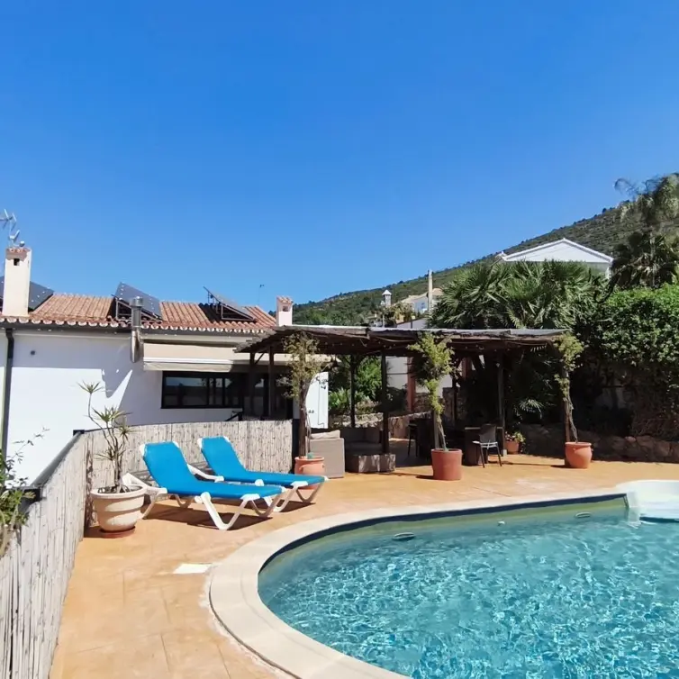 Venta de villa independiente en Alhaurín de la Torre
