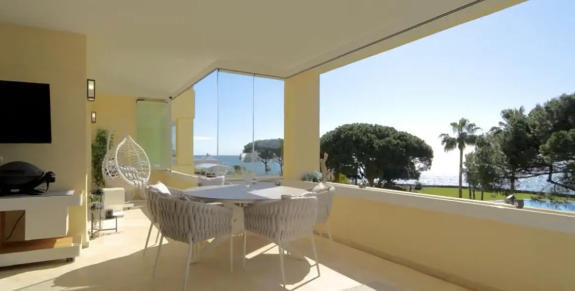 Sale of middle floor apartment in Cabopino 3