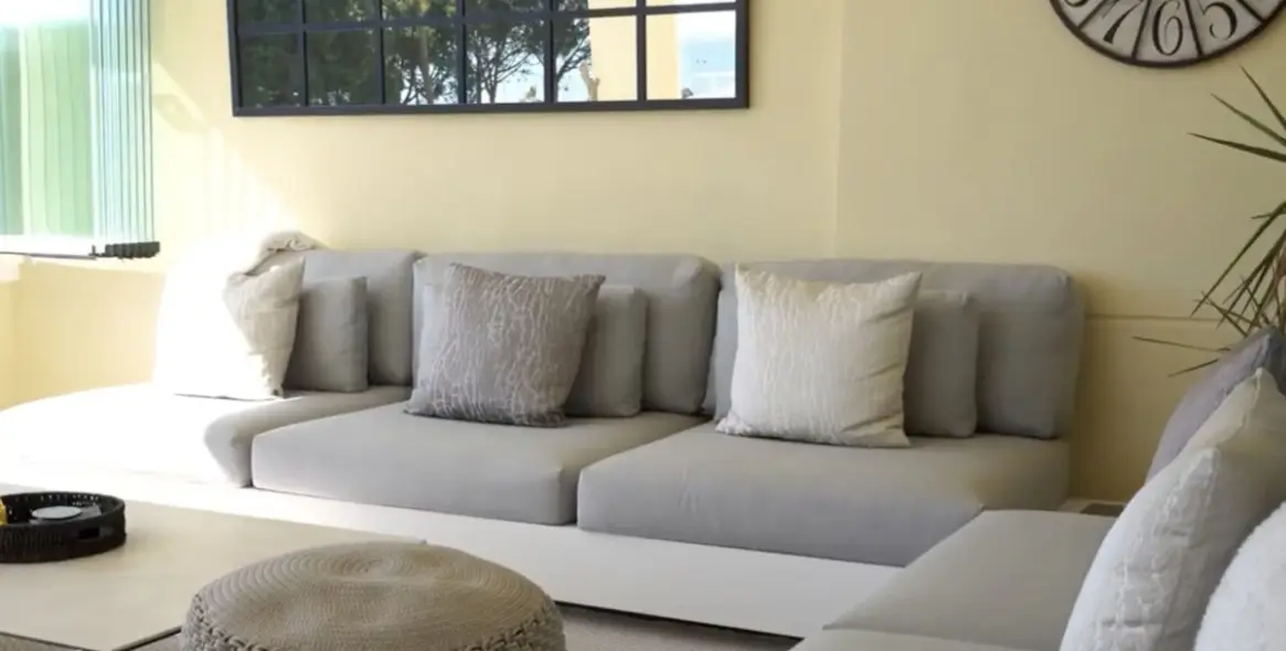 Sale of middle floor apartment in Cabopino 7