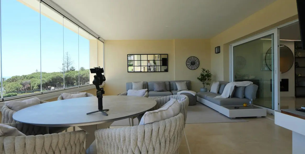 Sale of middle floor apartment in Cabopino 15