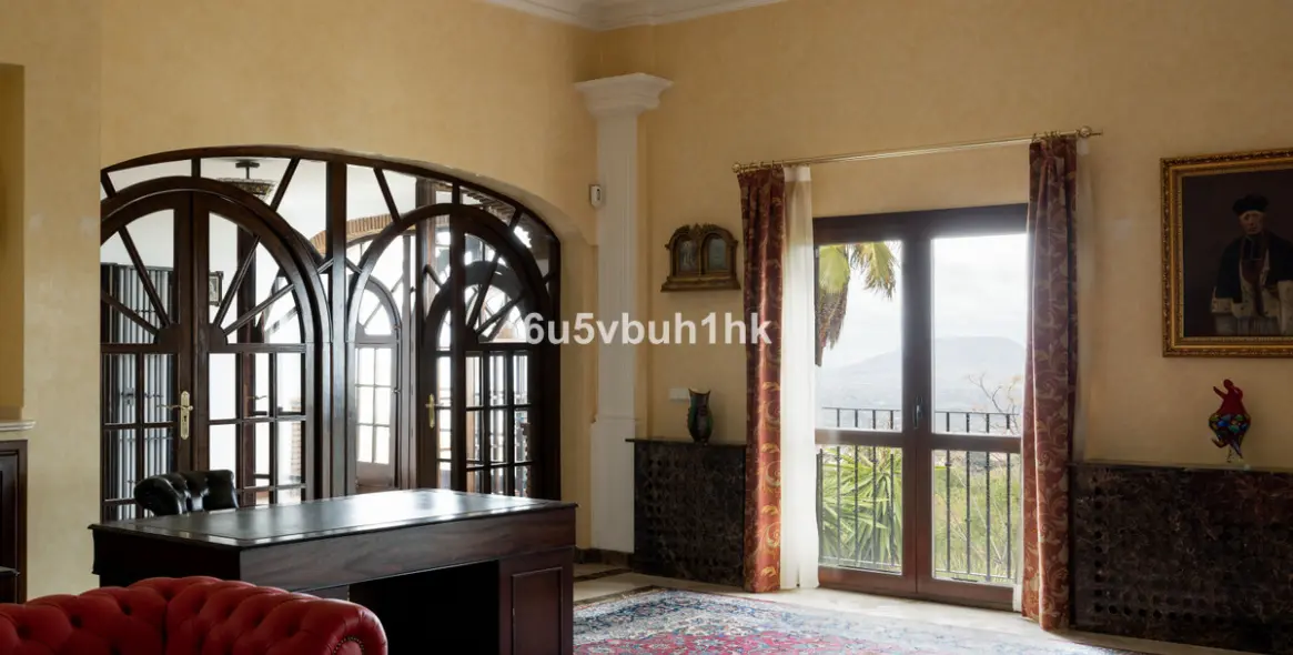 Sale of detached villa in Alhaurin el Grande 16