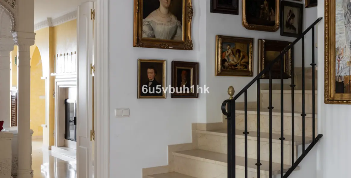 Sale of detached villa in Alhaurin el Grande 50