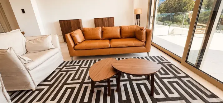 Venta de apartamento en planta media en The Golden Mile 1