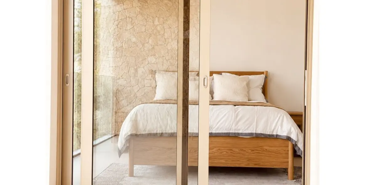 Venta de apartamento en planta media en The Golden Mile 4