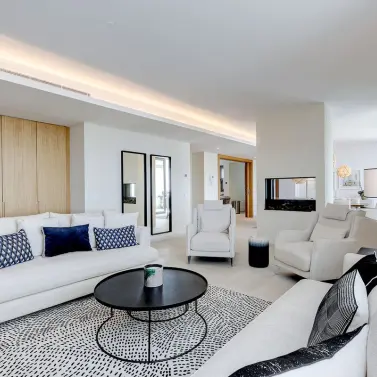 Venta de apartamento en planta media en La Quinta