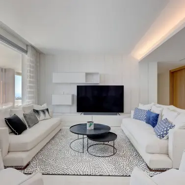 Venta de apartamento en planta media en La Quinta