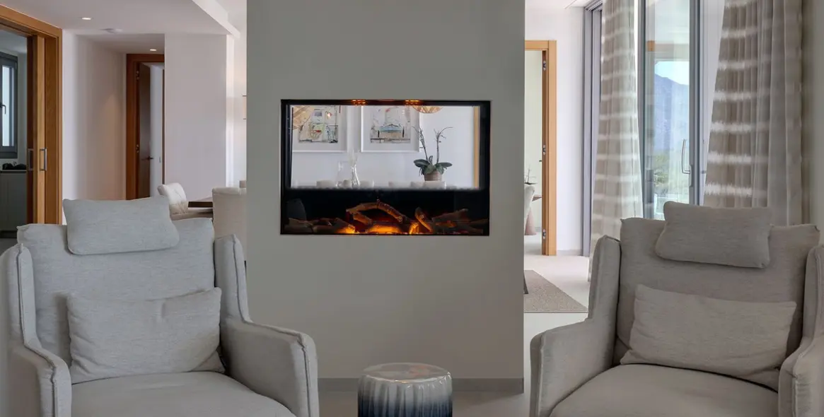 Venta de apartamento en planta media en La Quinta 10