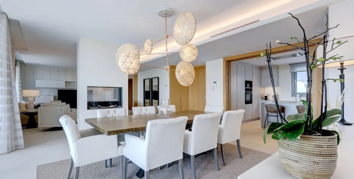Venta de apartamento en planta media en La Quinta 20
